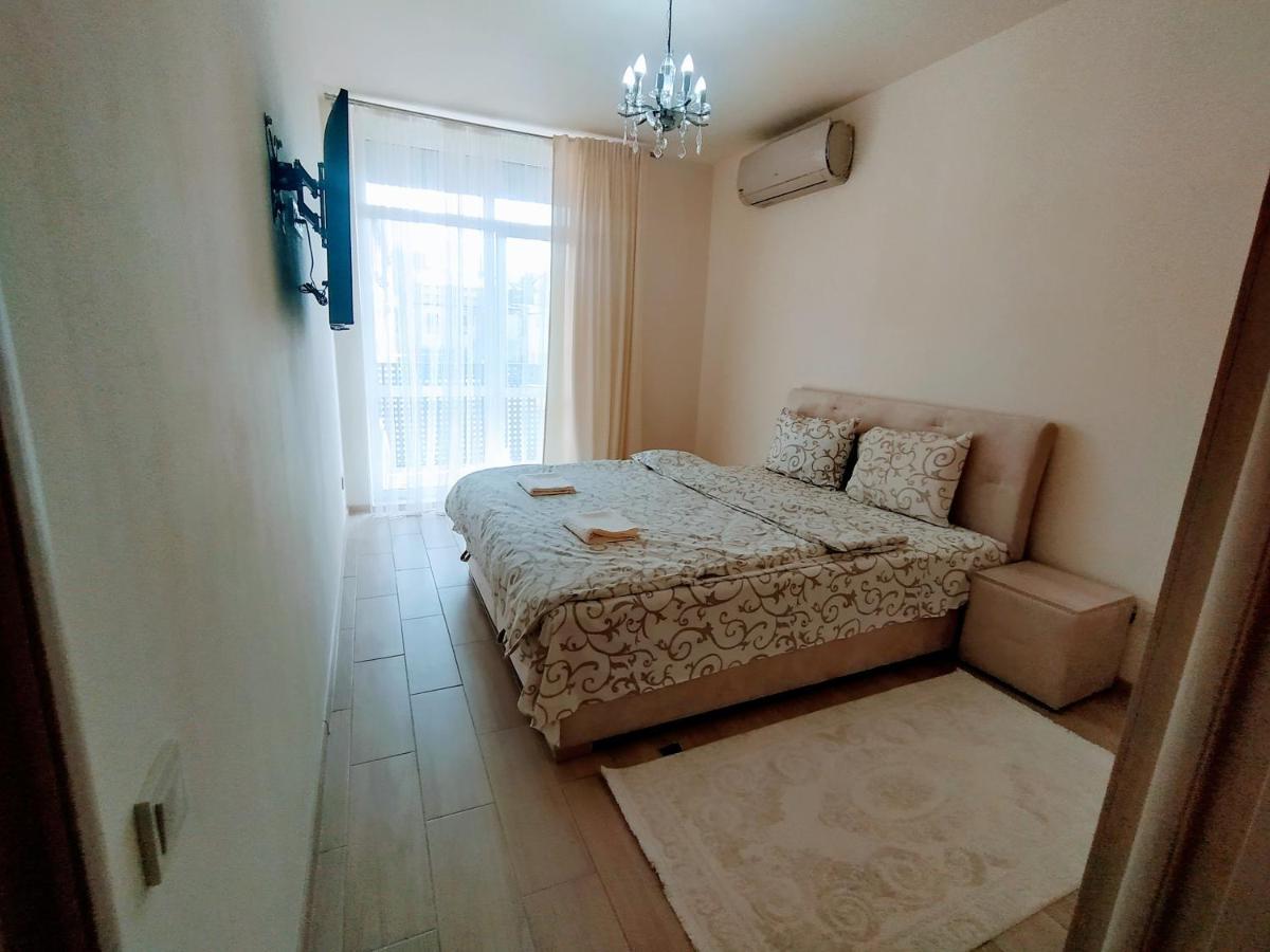 Vanilla Vip Apartment Lviv Exteriör bild