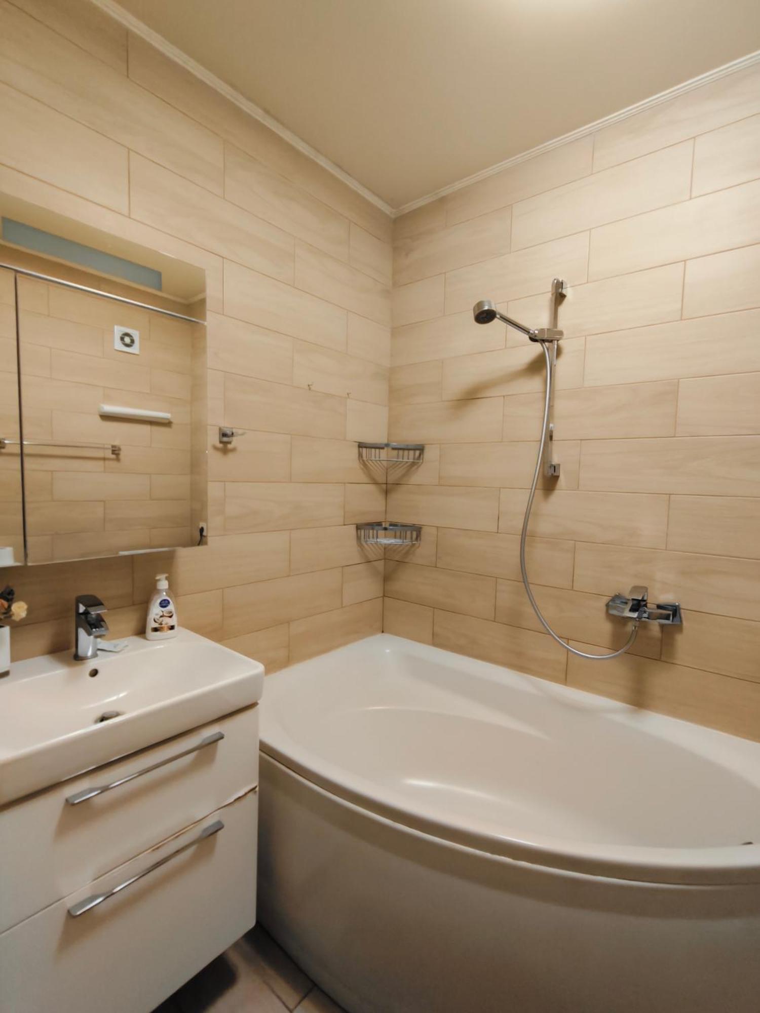 Vanilla Vip Apartment Lviv Exteriör bild