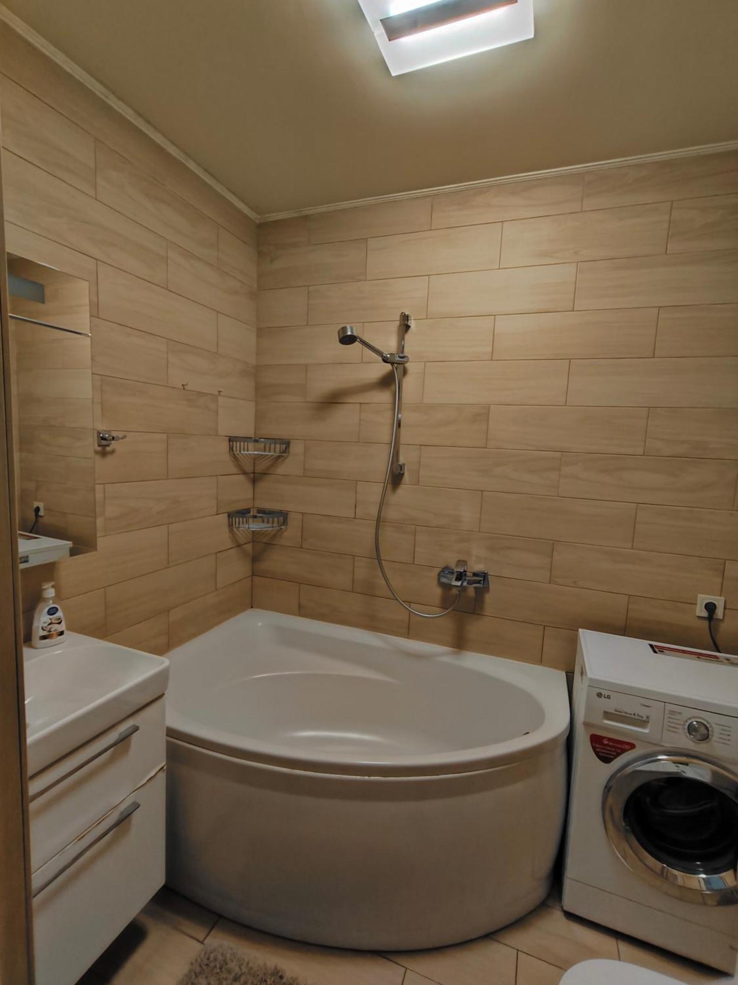Vanilla Vip Apartment Lviv Exteriör bild