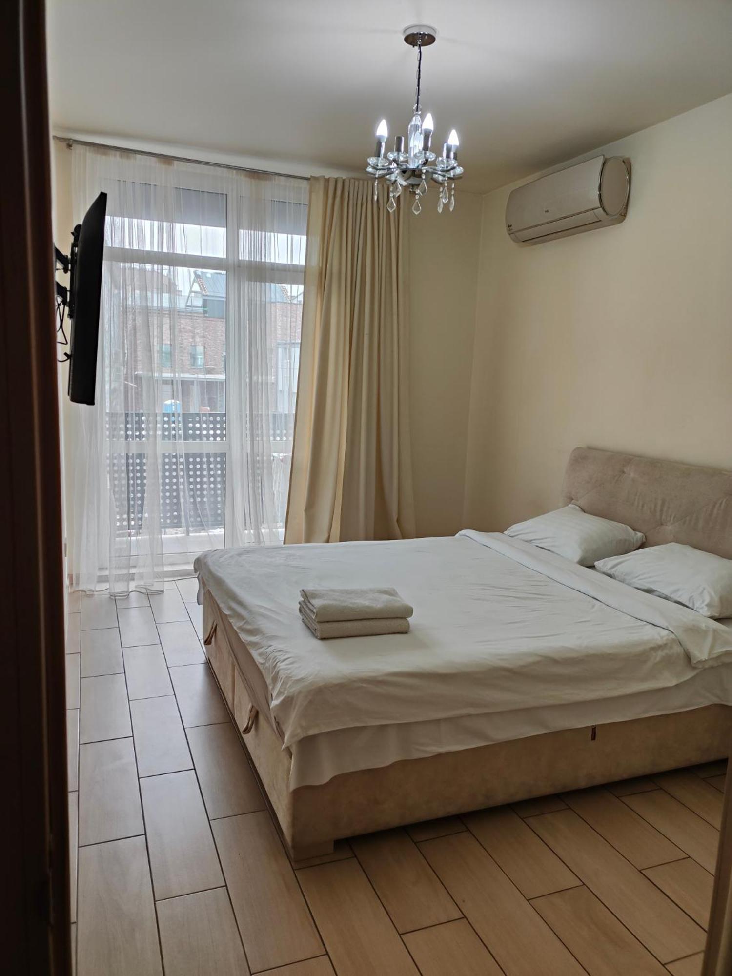Vanilla Vip Apartment Lviv Exteriör bild