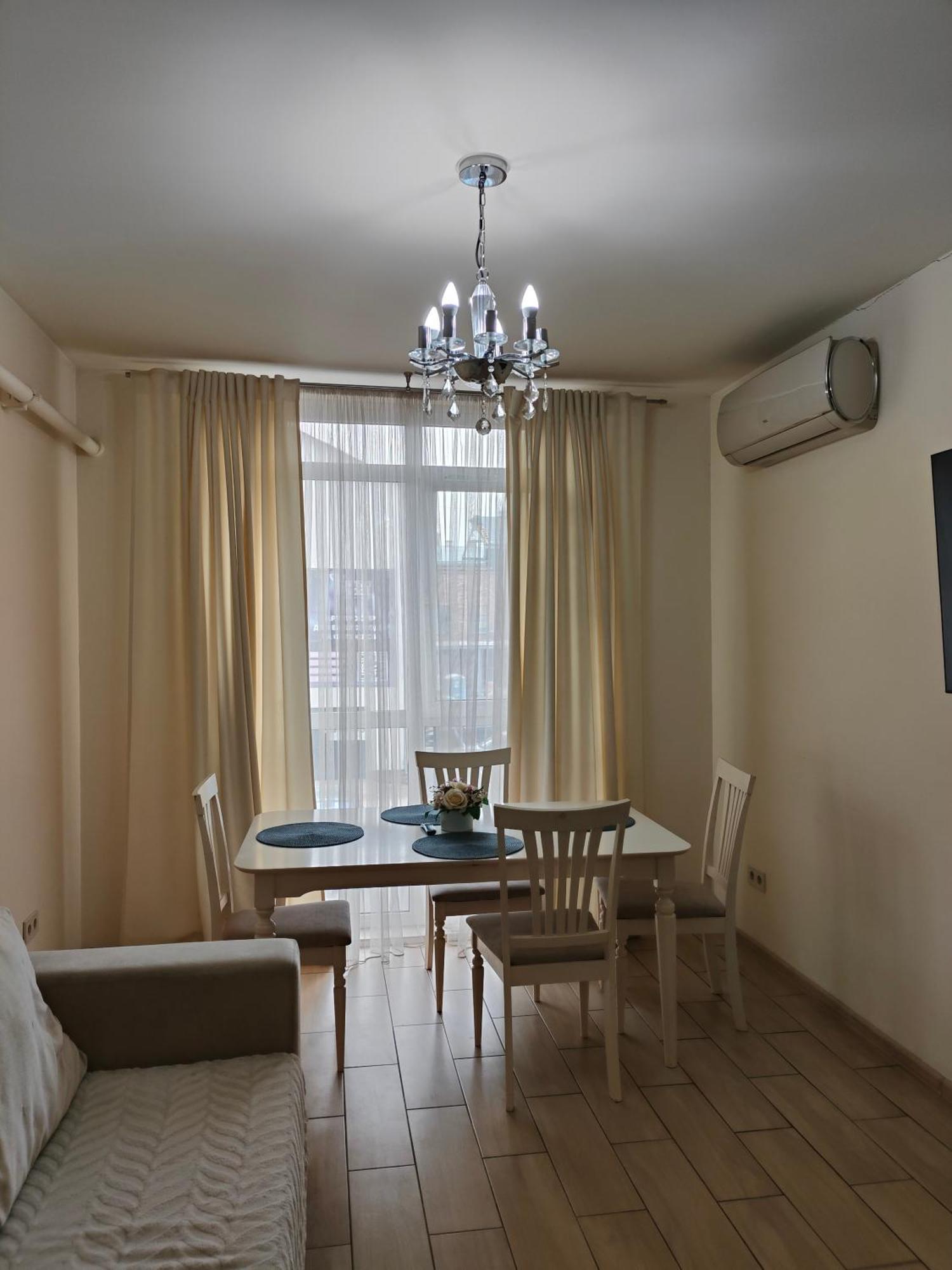 Vanilla Vip Apartment Lviv Exteriör bild