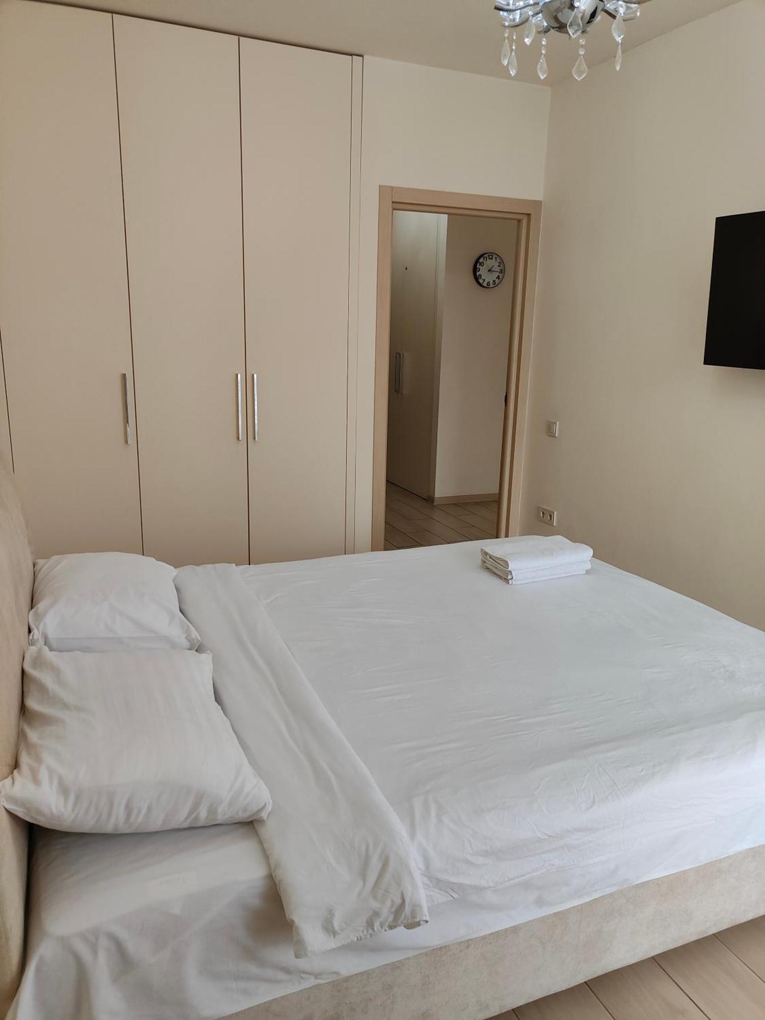 Vanilla Vip Apartment Lviv Exteriör bild